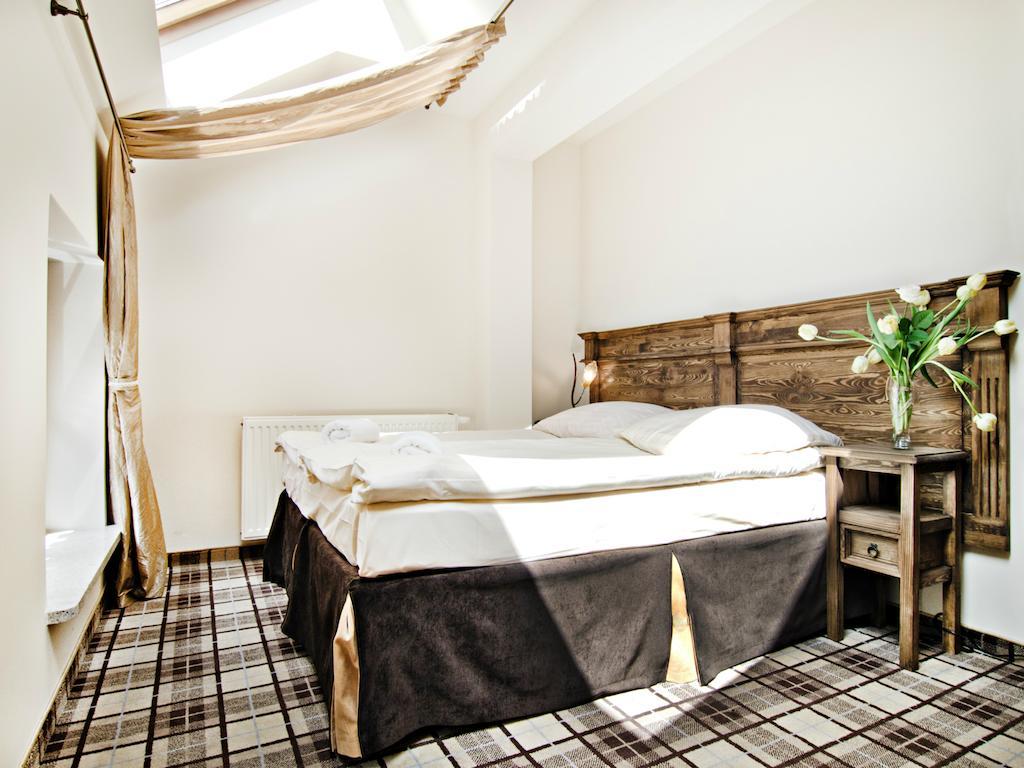 Five Stars Bed&Breakfast Wrocław Rom bilde